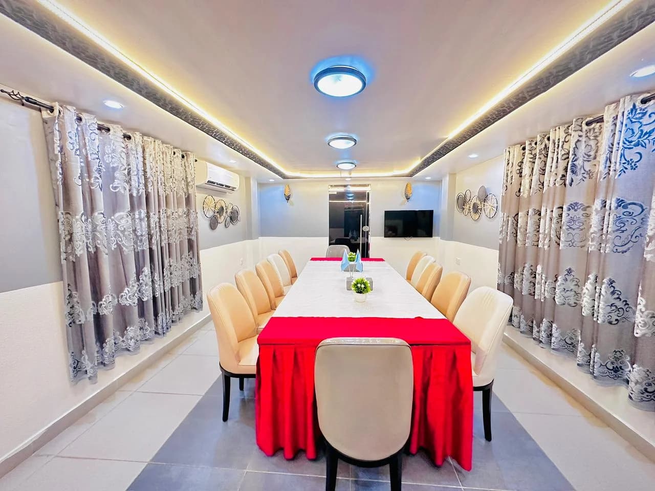 VIP meeting room at Green Paradise Hotel